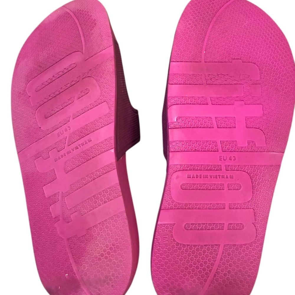 🌸 FitFlop iQushion™ Two-Bar Buckle Slides in Berry Pink Size 43 US Size 11/12 🌸 - Picture 6 of 6